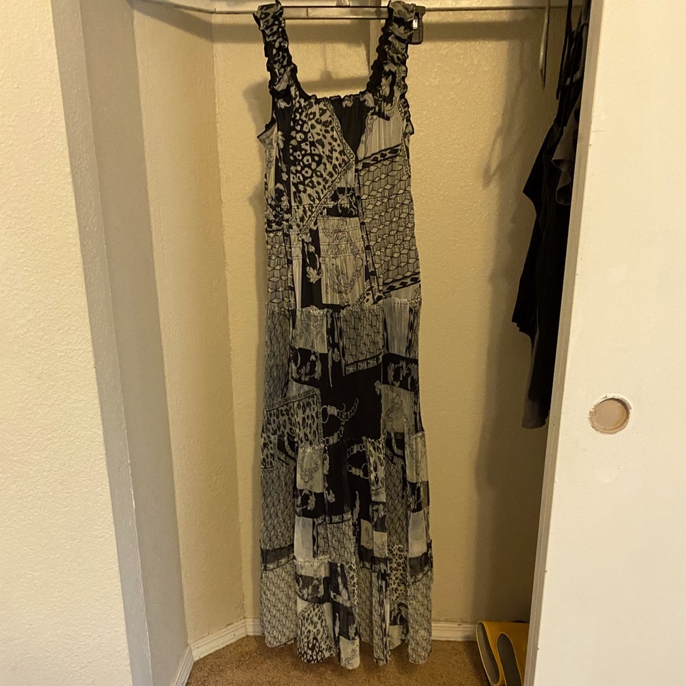 Black and Grey Long Stretchy Comfortable Flowy Medium Lapis Dress
